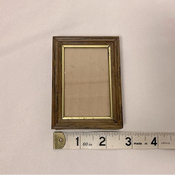 💫 Vintage Wooden And Gold Mini 2” x 3” Picture Frame Easel Back - Picture 4 of 7